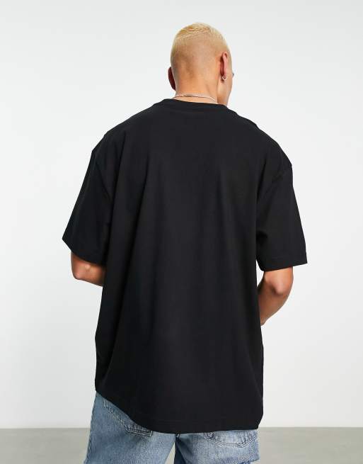 Weekday - Set van 2 oversized T-shirts in wit en zwart, 2 van 4