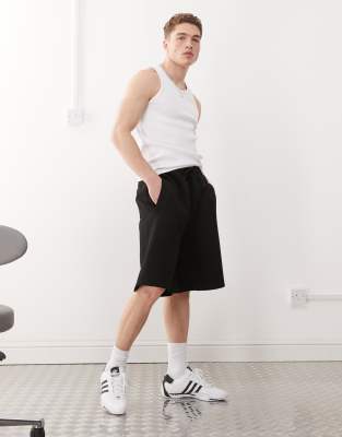 Weekday Weekday Simon Jersey Shorts in Black in Scuba-Style Fabric