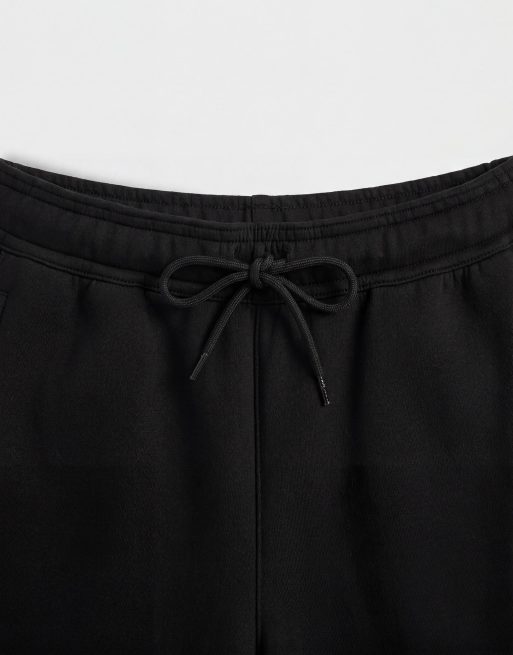 Weekday Simon jersey shorts in black in scuba-style fabric, 8 of 9