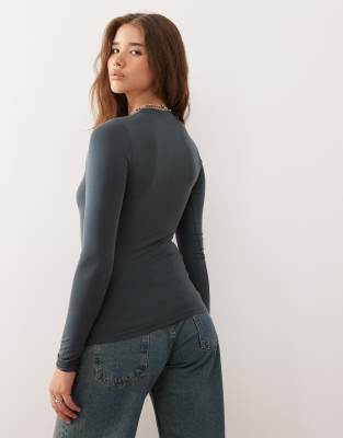 トップス litmus thumb hole skin tops / navy 311 Shaping Skinny Women's Jeans - Dark Wash | Levi's® US