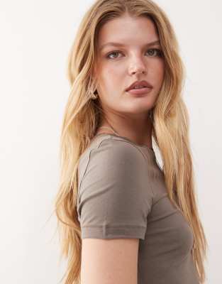 Weekday Slim Fit T-shirt