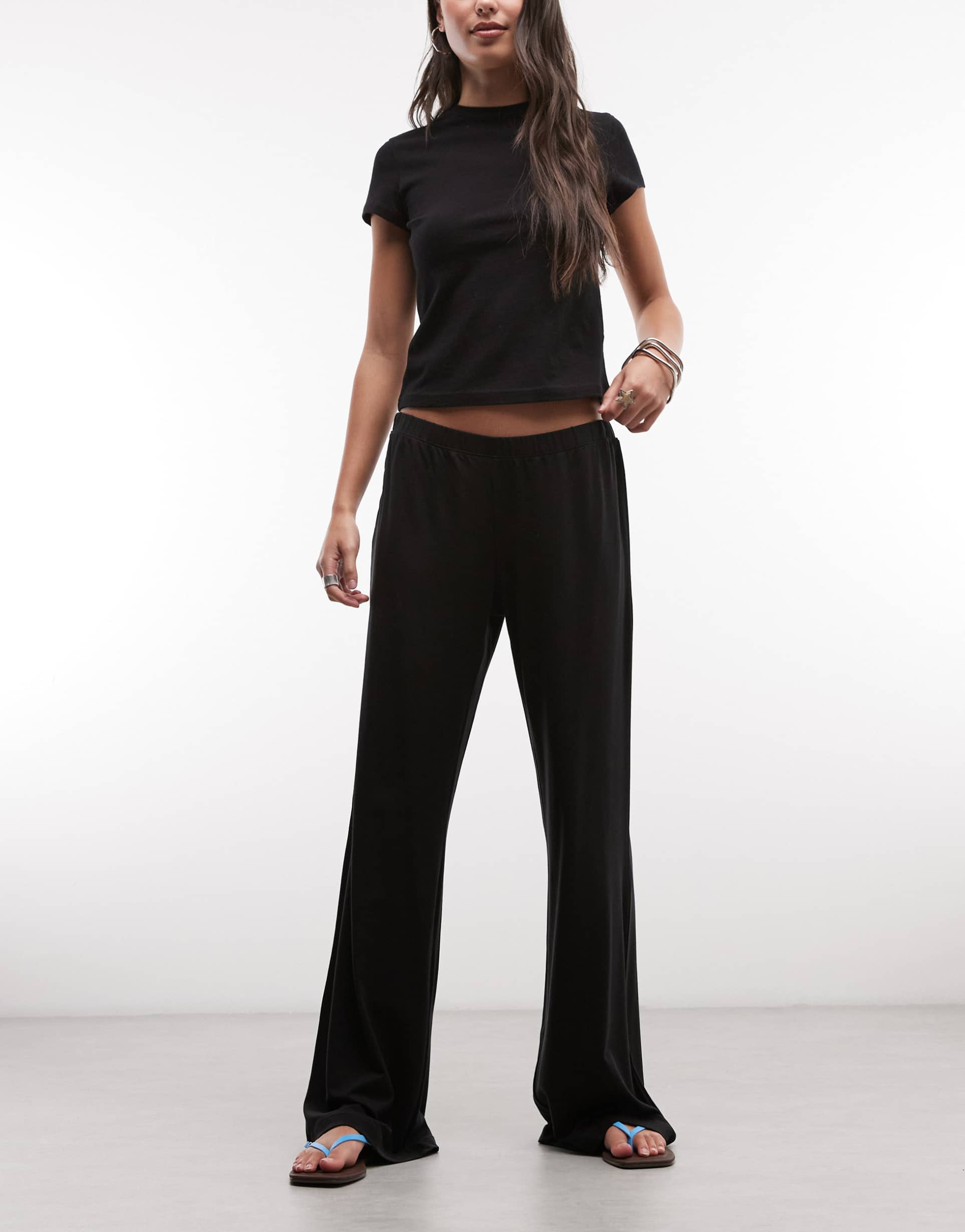 weekday slouchy jersey pants in black