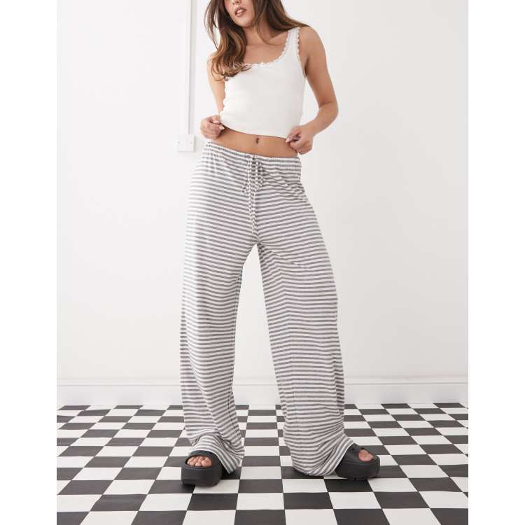 パンツ OFF-WHITE WIDE GREY PINSTRIPE CARGO TROUSERS Off-White™ Wide grey pinstripe cargo trousers | TheDoubleF