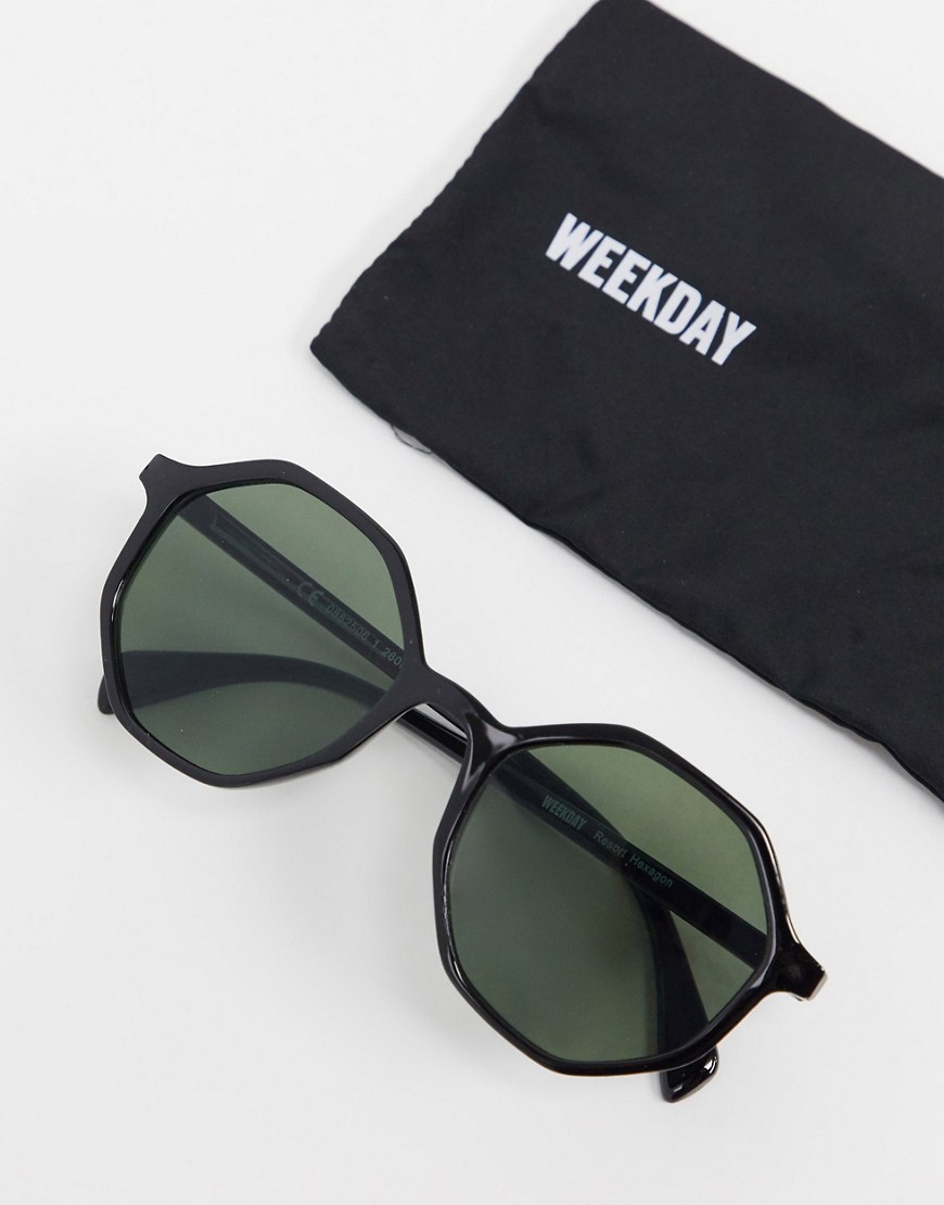 Weekday - Sorte solbriller med sekskantet stel