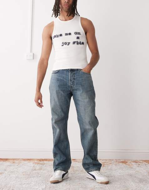 Weekday – Space – Relaxed Fit Jeans mit geradem Schnitt und Waschung in Vintage-Blau - view 1