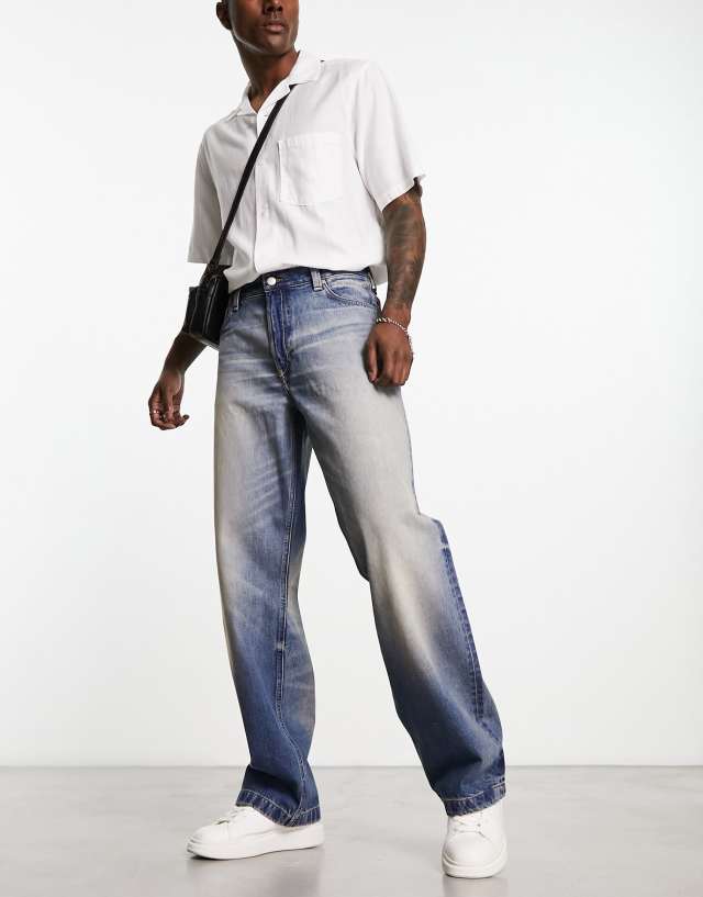 Weekday - sphere low waist relaxed fit straight leg jeans in venice blue