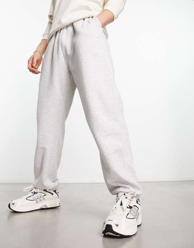 Weekday Standard sweatpants in gray