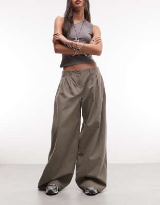 Weekday Super Wide Leg Pleated Pants In Gray