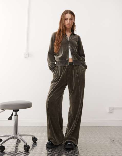 Weekday - Survêtement en velours avec pantalon et veste courte à fermeture éclair - Noir délavé - view 1