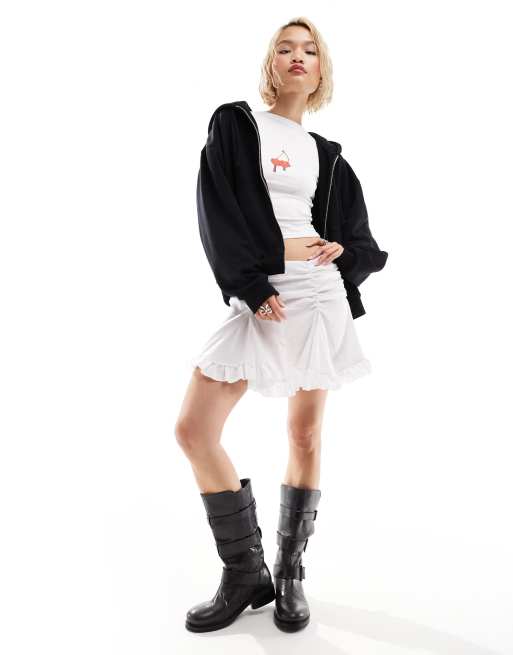 Weekday - Suzi - Mini-jupe à ourlet volanté et détail froncé - Blanc