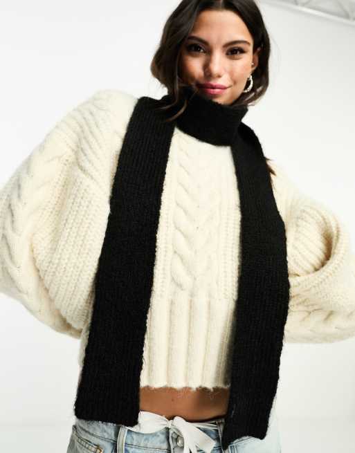 Weekday – Svart, stickad, smal scarf