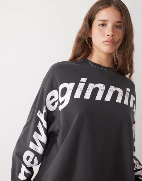 Weekday – Svart t-shirt i oversize med långa ärmar och 'New Beginning'-tryck - view 1