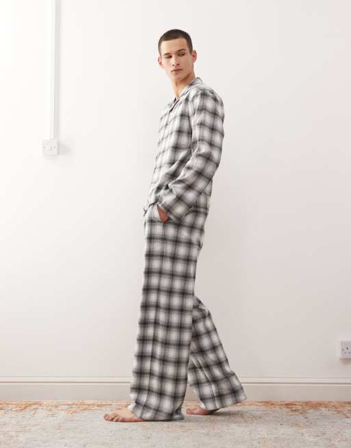 Weekday – Svarta och vitrutiga mysbyxor i flanell, del av set, 4 av 4