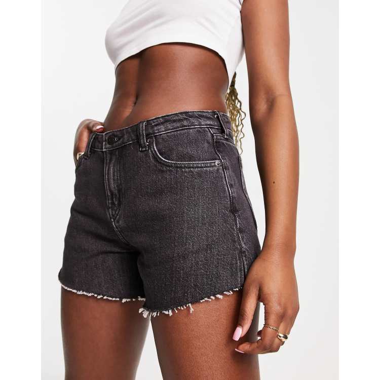 Weekday Swift mid rise denim mom shorts in washed black | ASOS