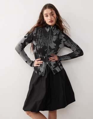 Серый кардиган на молнии с высоким воротом и жаккардовым рисунком от Sylvie 9290₽