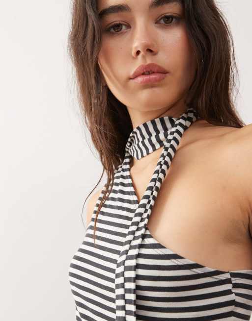 Weekday – Szaro-czarny top z dekoltem halter na jedno ramię – Tylko w ASOS, 3 z 4