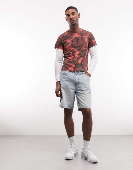 Weekday - T-shirt a maniche lunghe a strati ristretta rossa e bianca con stampa mimetica, 2 di 5