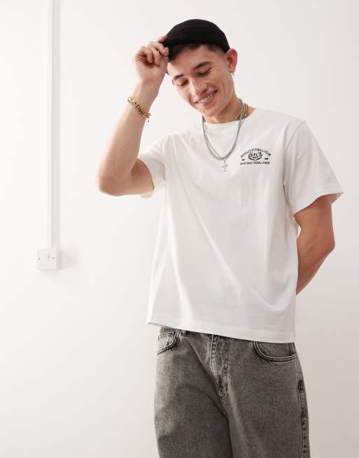 Weekday – T-shirt o pudełkowym kroju oversize w kolorze złamanej bieli z grafiką „Fantazy Fussball”