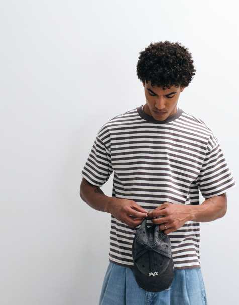 Weekday – T-shirt o pudełkowym kroju oversize w szaro-białe paski, tylko w ASOS - view 1