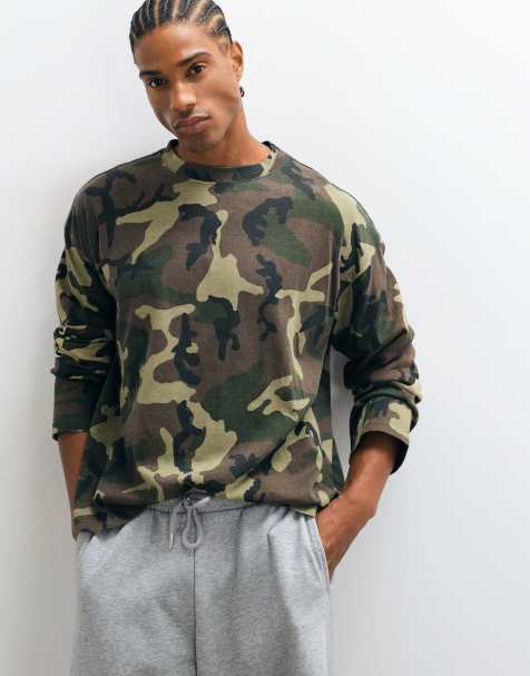 Weekday T-shirt oversize a maniche lunghe con stampa mimetica - view 1