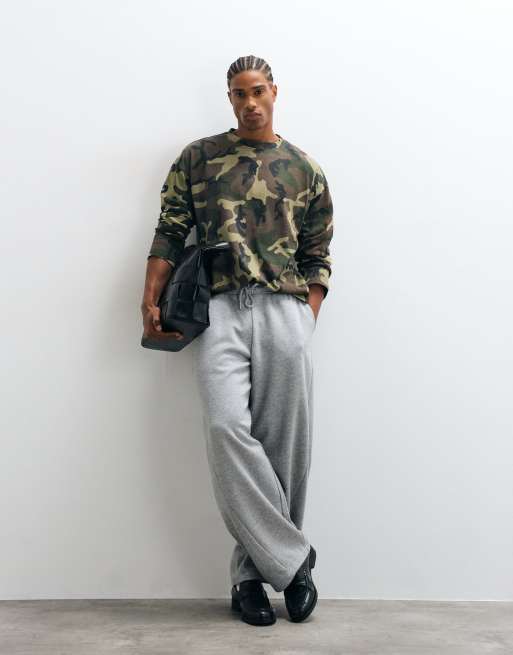 Weekday T-shirt oversize a maniche lunghe con stampa mimetica, 2 di 5