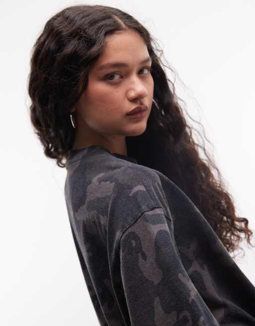 Weekday - T-shirt oversize con stampa mimetica, 3 di 4