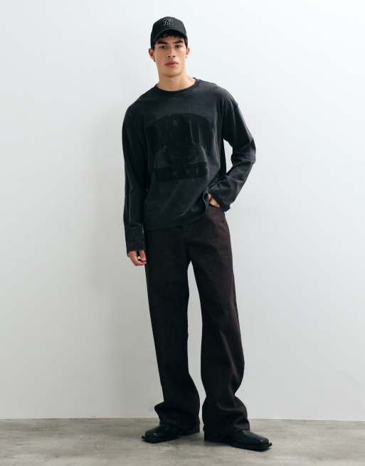 Weekday t-shirt oversize coupe carrée à manches longues avec imprimé graphique State en noir, 3 de 5