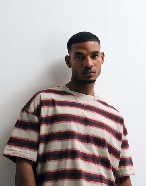 Weekday - T-shirt oversize rossa e beige a righe, 4 di 5