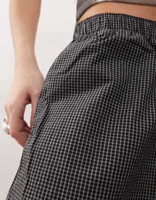 Weekday Tahnee Relaxed Fit Pants In Black