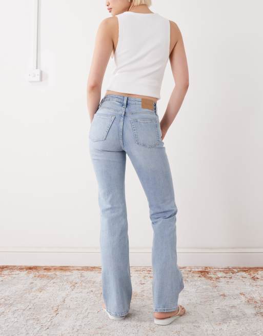 Weekday – Tension – Jasnoniebieskie dopasowane jeansy bootcut, 3 z 5
