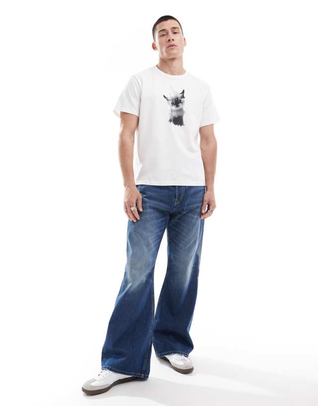 Weekday - time loose fit bootcut jeans in jackpot blue