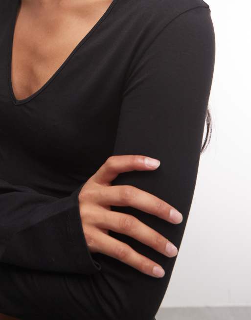 Weekday top a maniche lunghe con scollo a V nero, 2 di 4