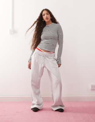Weekday - Top a maniche lunghe nero e bianco a righe con maniche scampanate - view 1