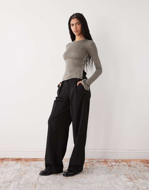 Weekday - Top ajusté à manches longues avec boutons et ourlet asymétrique - Gris, 2 de 4