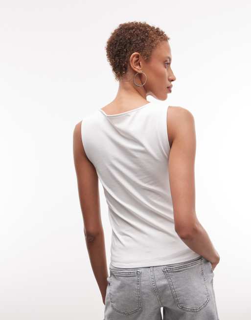 Weekday - Top blanco para festivales con cuello de pico y detalle de tiras, 4 de 4