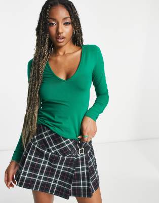 Weekday - Top met diepe V-hals en lange mouwen in groen