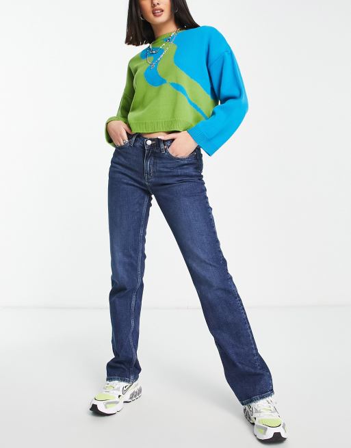 Weekday – Twig – Baumwoll-Jeans in Ozeanblau mit mittelhohem Bund und geradem Schnitt - MBLUE