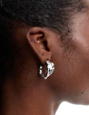 twist chunky hoop earrings in silver