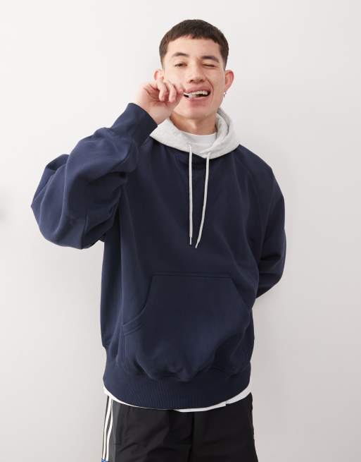 Weekday – Uni – Granatowa bluza oversize z kontrastowym kapturem i raglanowymi rękawami