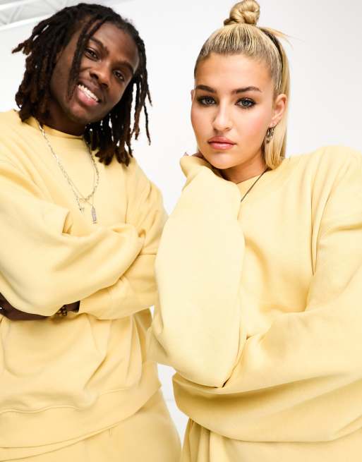 Weekday Unisex – Oversize-Sweatshirt in Staubgelb, Kombiteil, exklusiv bei ASOS, 4 von 4