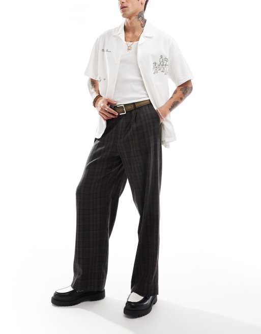 Weekday - Uno - Elegante geruite broek in molbruin