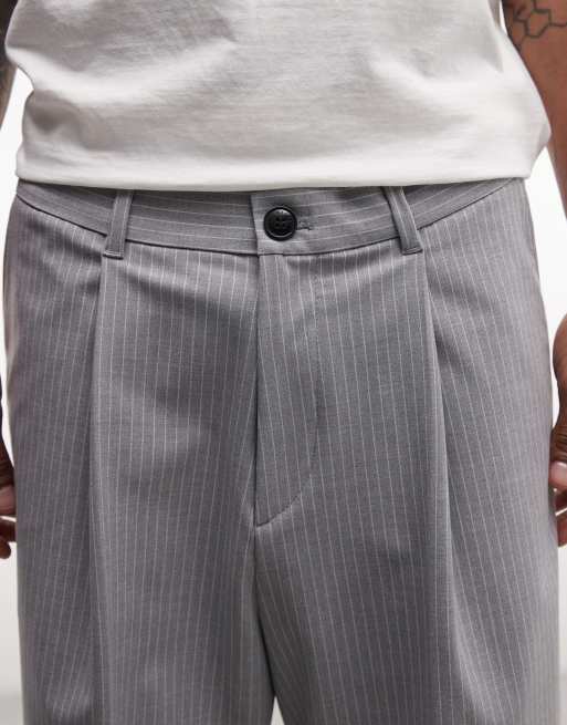 Weekday Uno loose fit tailored shorts in gray pinstripe, 4 of 5