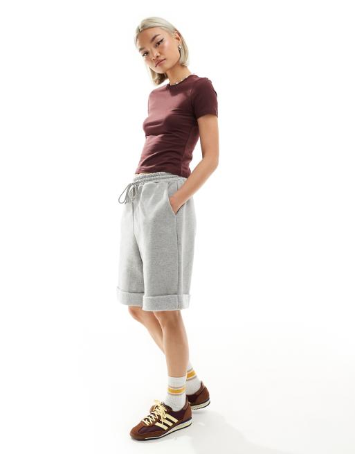 Weekday – Vinröd, smal t-shirt, exklusivt hos ASOS, 3 av 4