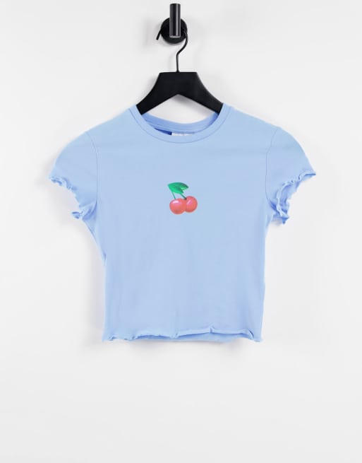 Weekday - Viola - T-shirt crop top en coton avec motif cerises et bords ondulés - Bleu clair - MBLUE
