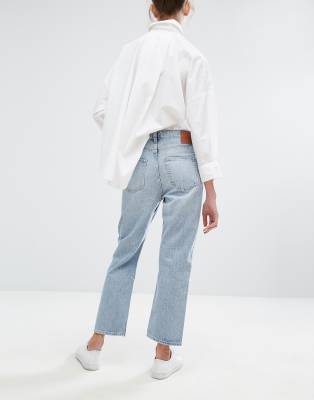 weekday voyage crop mom jean in spring blue