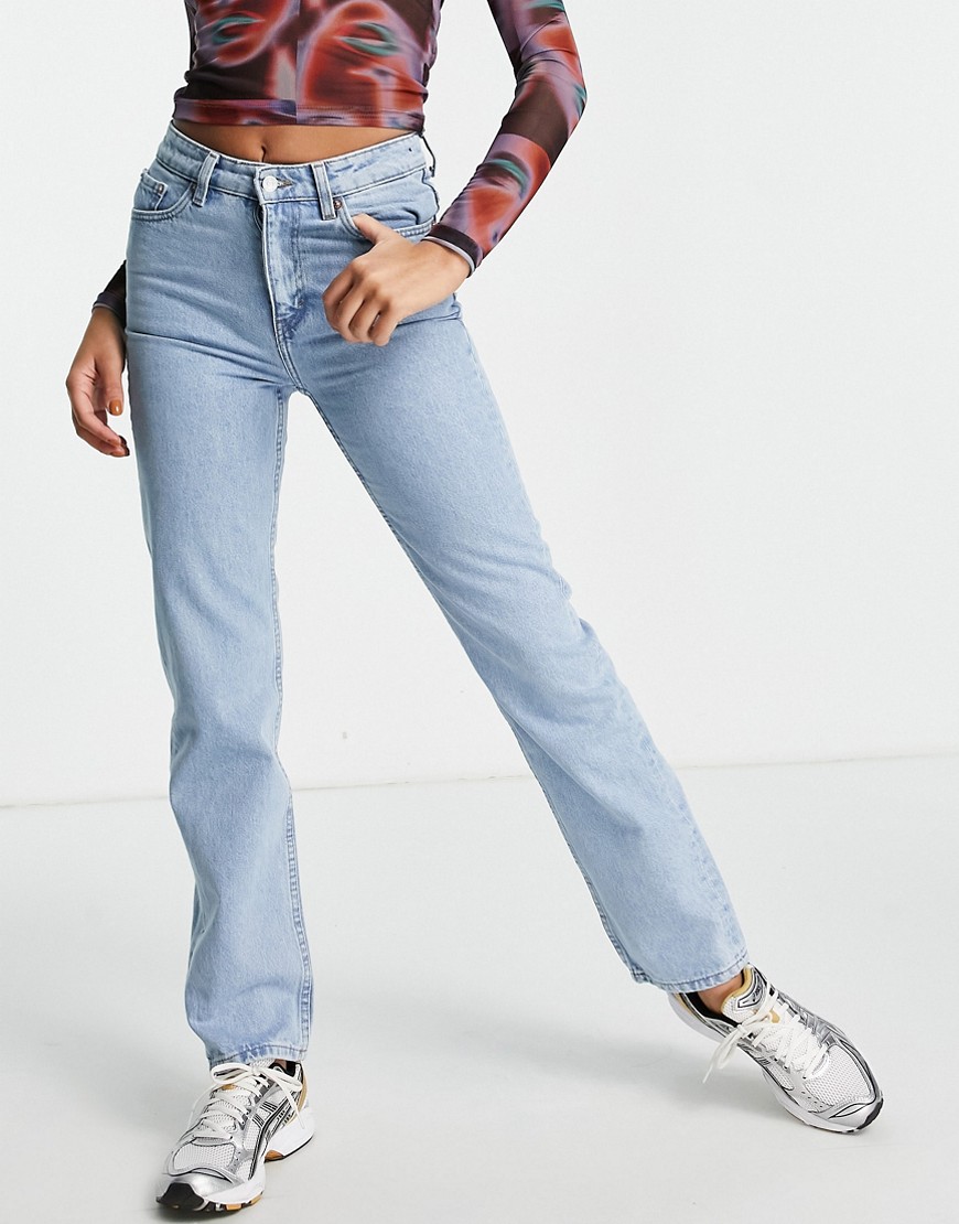 Weekday voyage organic cotton blend straight leg mid rise jeans in splendid blue