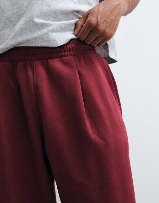 Weekday weite Barrel-Leg-Jogginghose mit Falten in Burgunderrot, 4 von 5