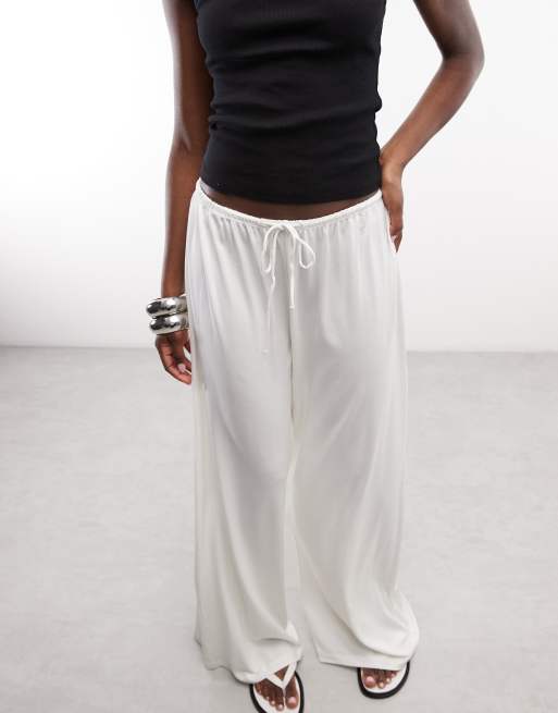 Weekday wide leg drape trousers in off-white, 4 of 5