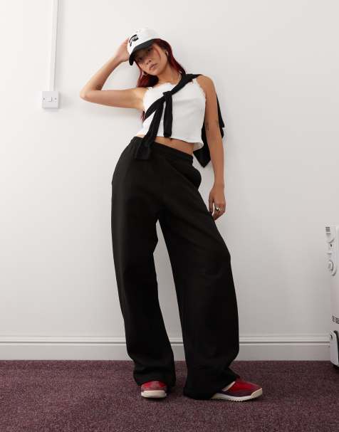 Weekday wide leg sweatpants in black - view 1