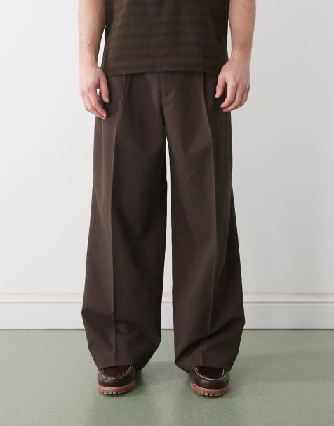 Weekday wide leg tailored pants with front pleats in brown - view 1